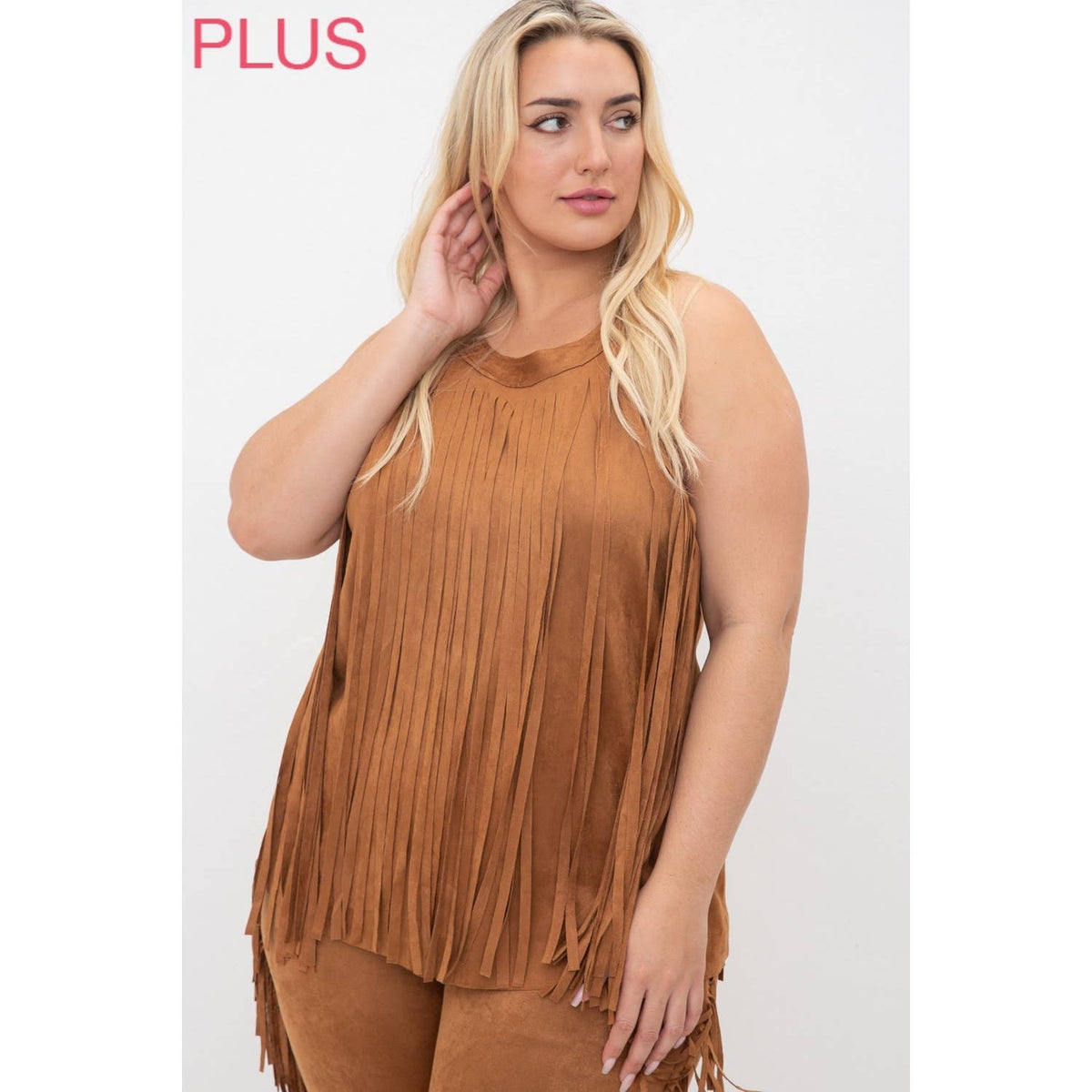 CURVY SLEEVELESS SUEDE FRINGED TOP