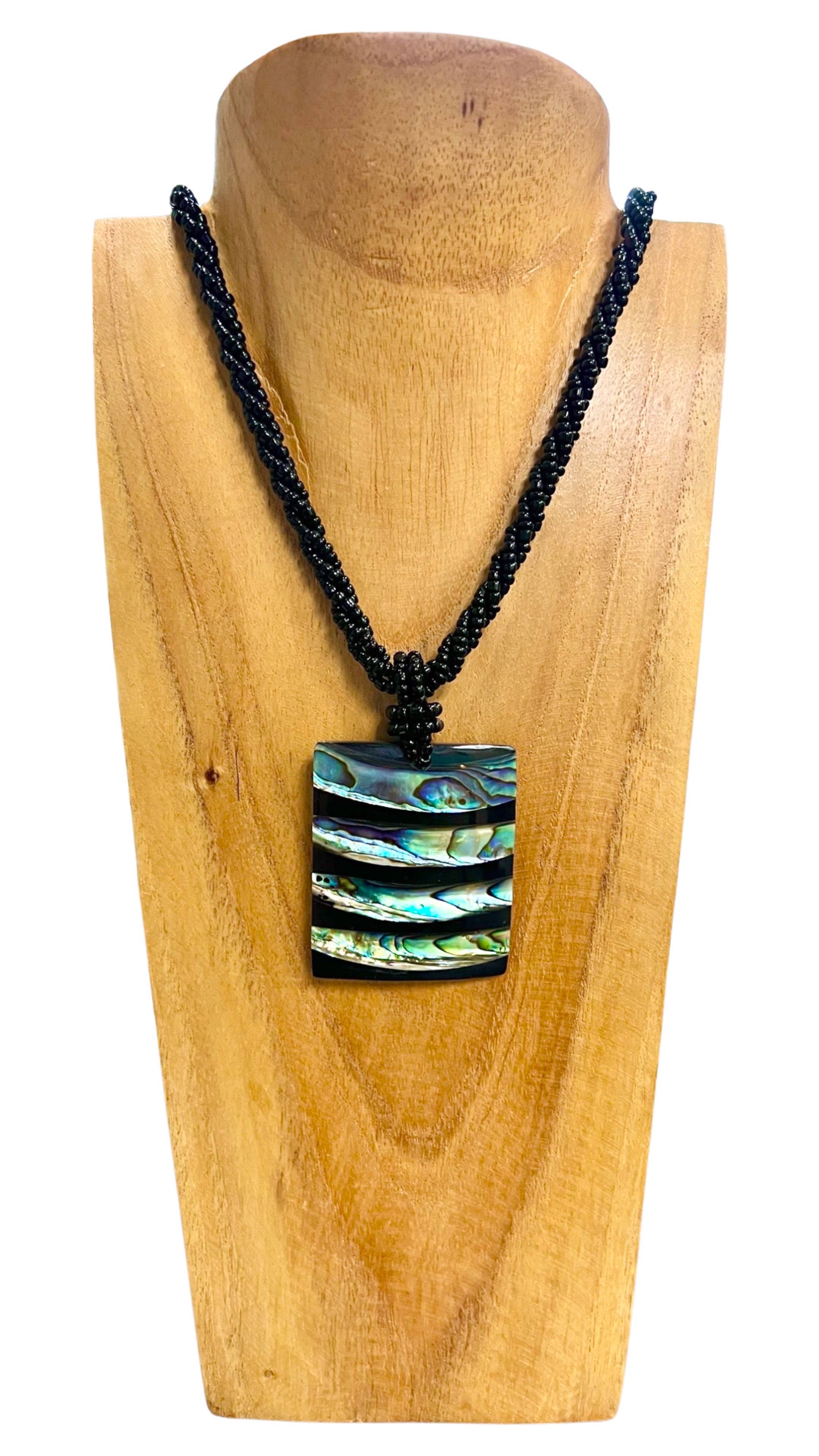 Abalone Shell Stripe Necklace - Black